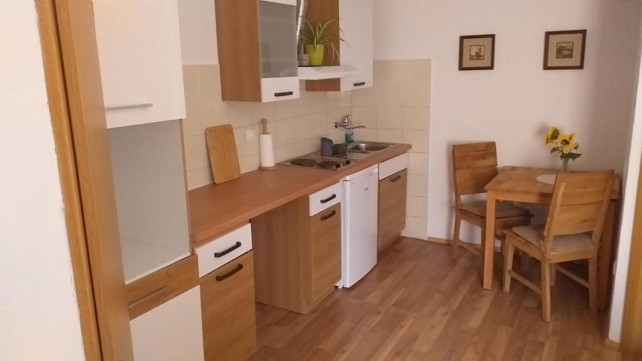 Apartamento Relax Crni Kal 3 Exterior foto