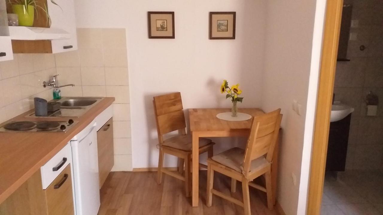 Apartamento Relax Crni Kal 3 Exterior foto